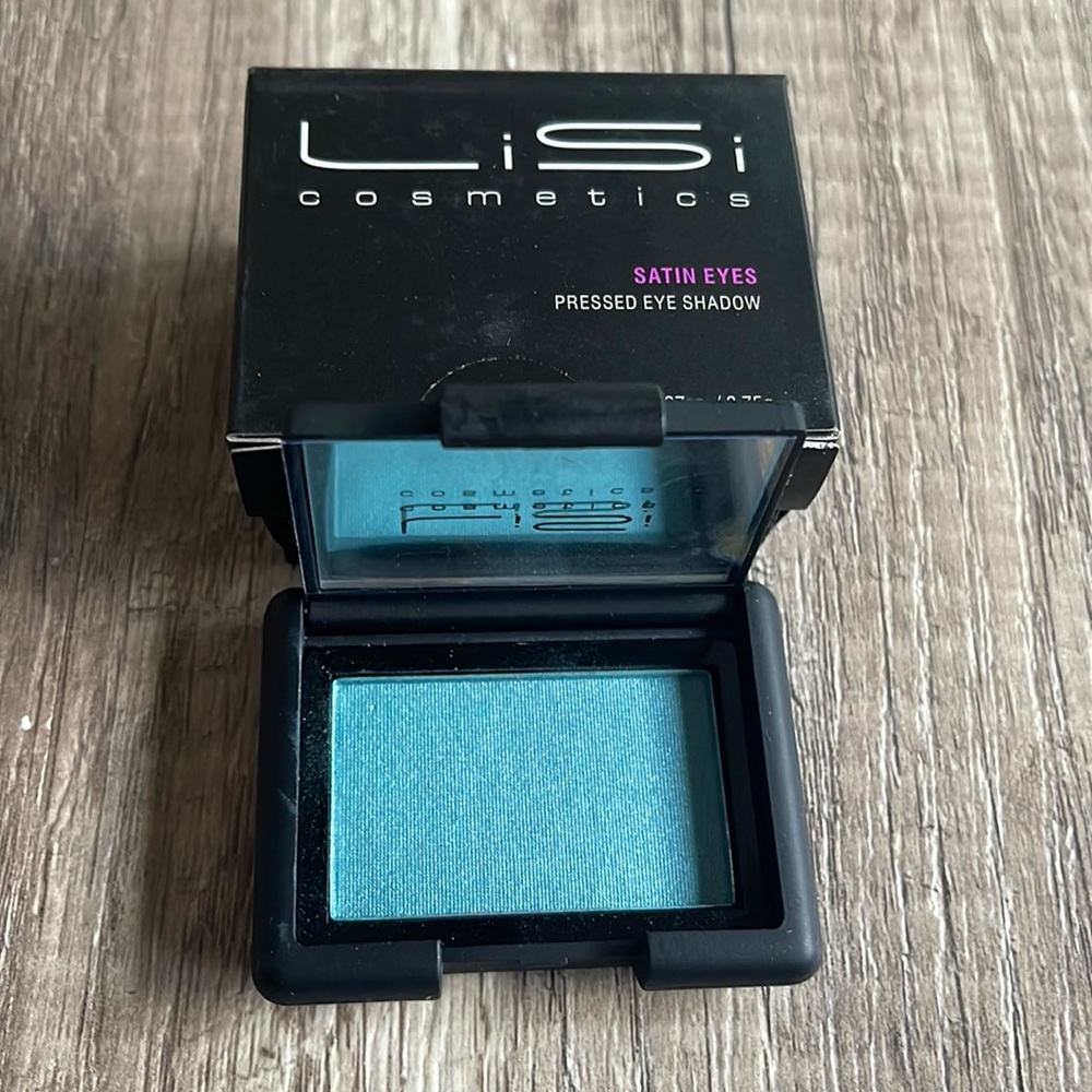 New Lisi Cosmetics Bergamot Eyeshadow
